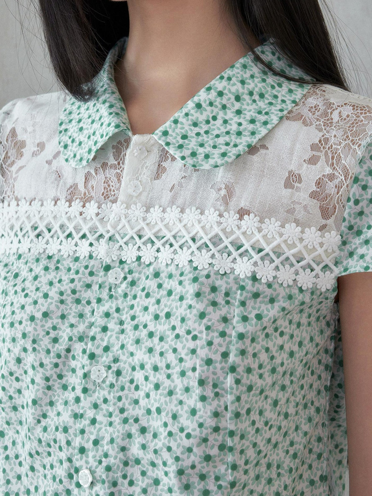SENSELF Green White Spliced Polka Dot Floral Peter Pan Collar Women's Blouses