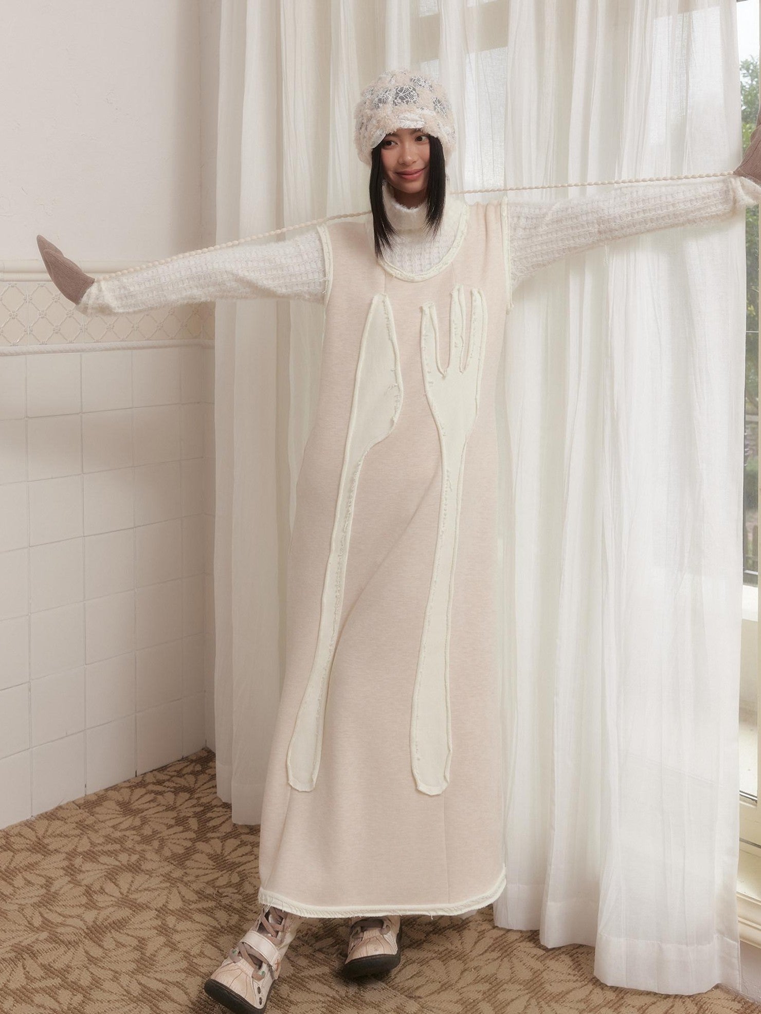 SENSELF Off White Knife Fork Patch A Line Frayed Vest Women's Knit Casual Maxi Dresses