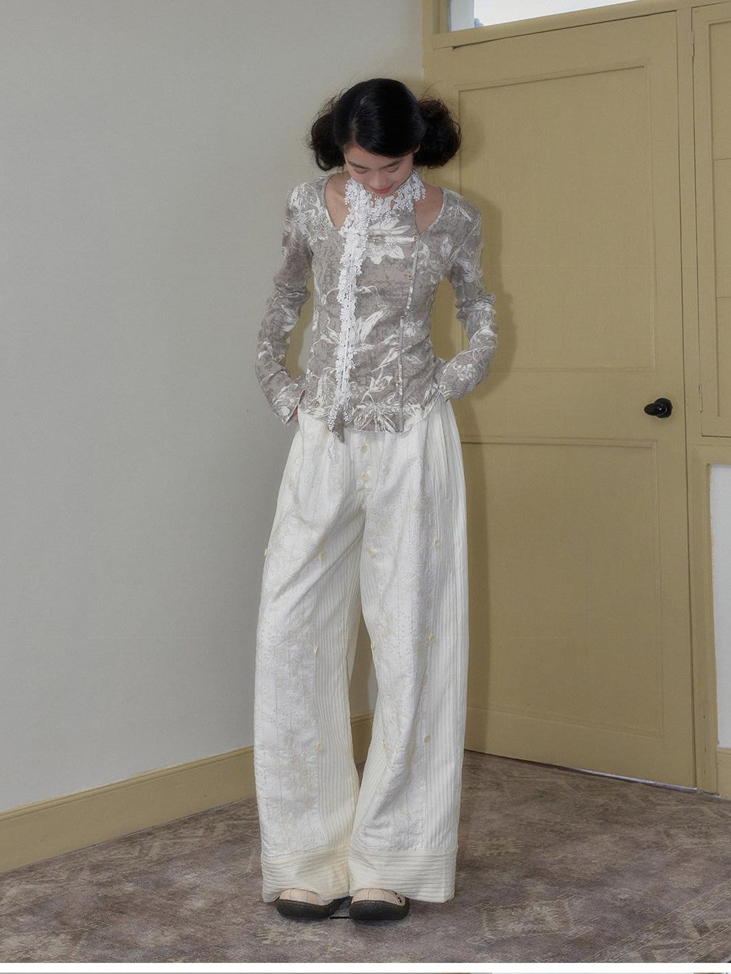 SENSELF Off White Striped Detachable Tie Bow New Chinese Style Women's Wide-leg Pants