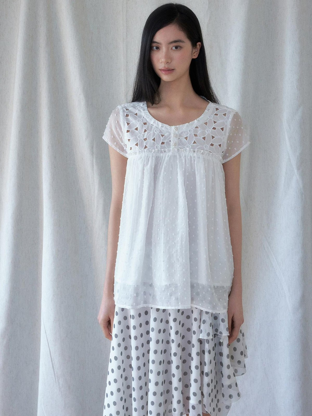 SENSELF White Cutout Floral Lace Up Reversible Sweet Women's Blouses