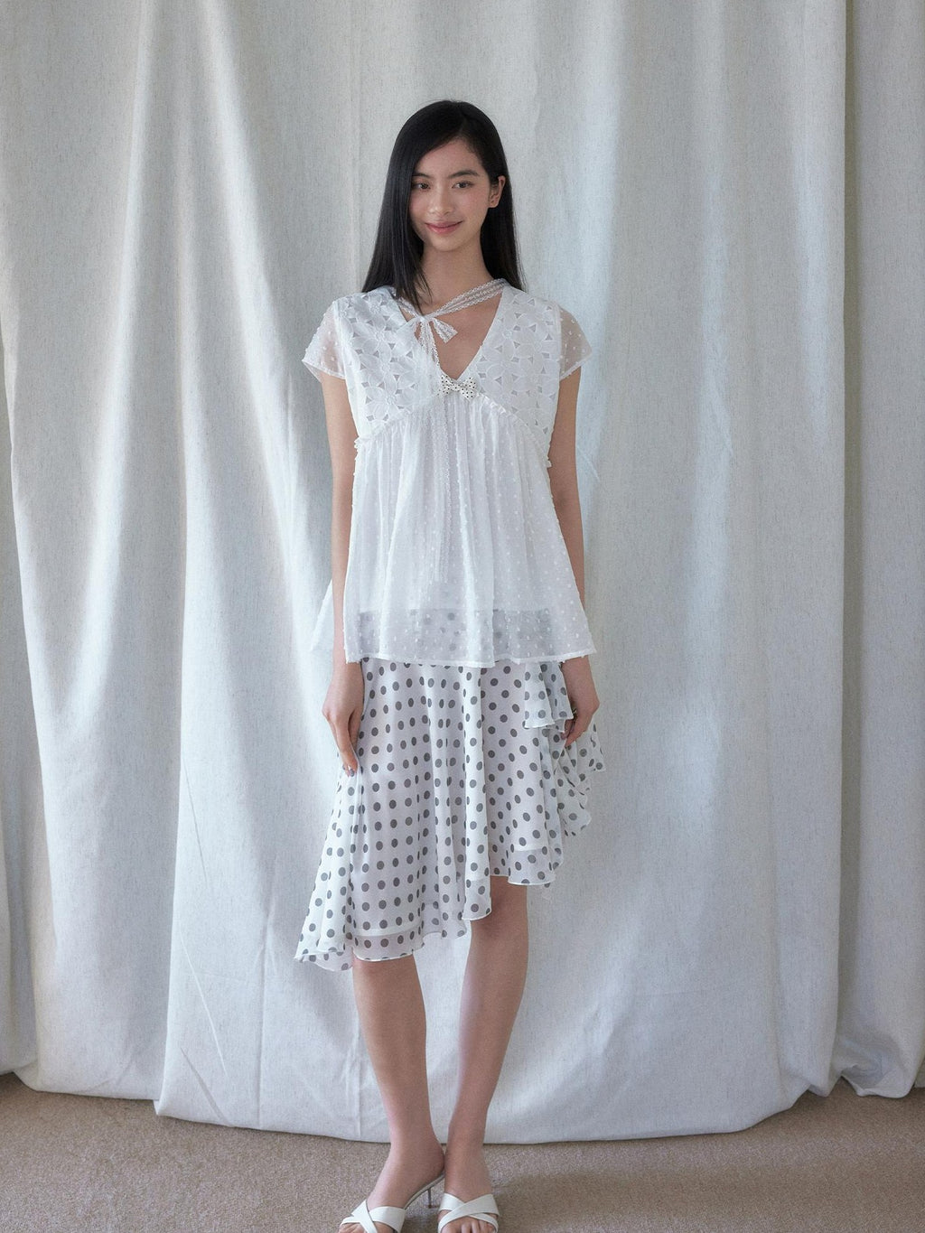SENSELF White Cutout Floral Lace Up Reversible Sweet Women's Blouses