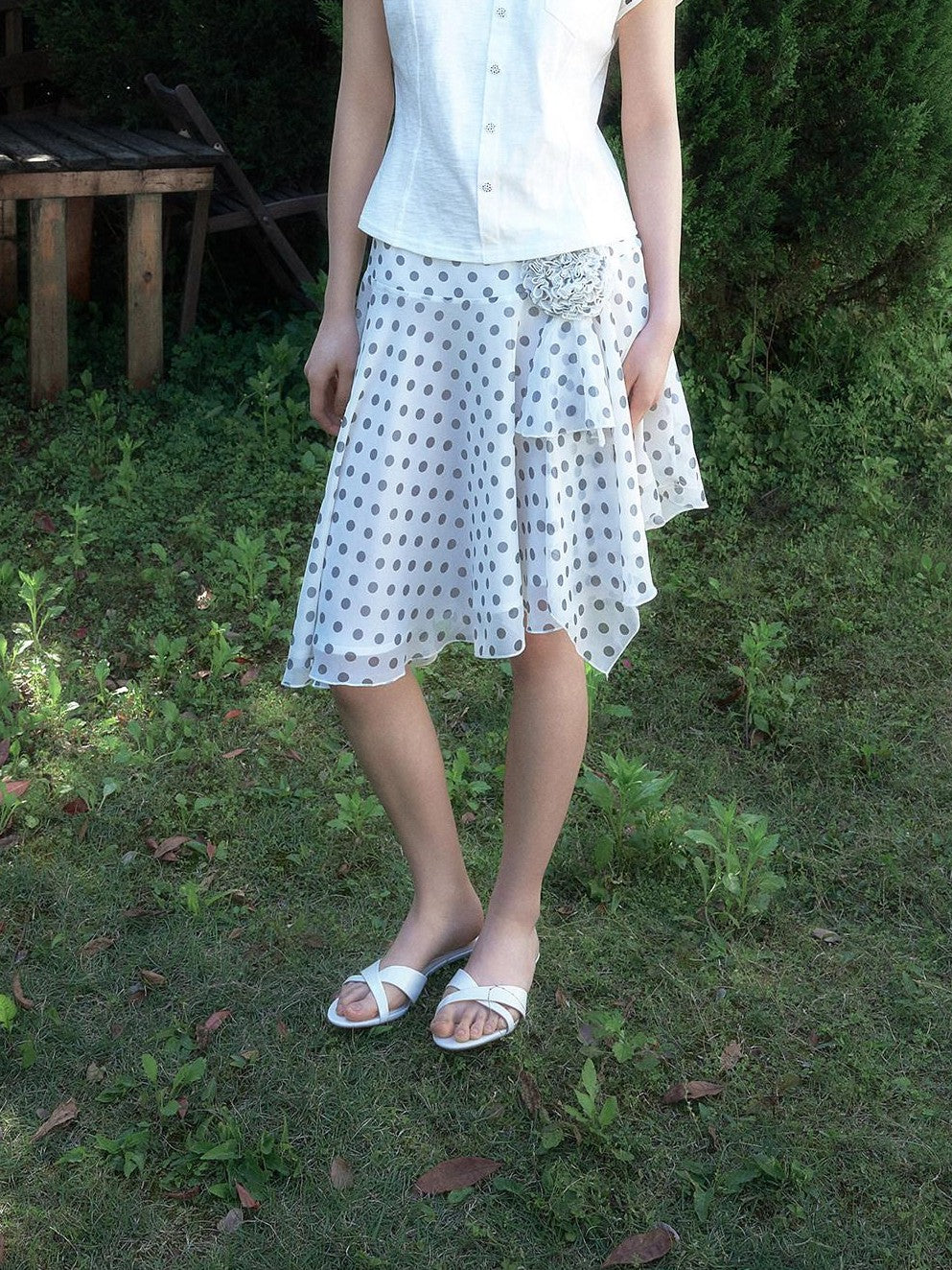 SENSELF White Polka Dot Patchwork Asymmetrical Cutout Slim Deconstructed Women's Shirts