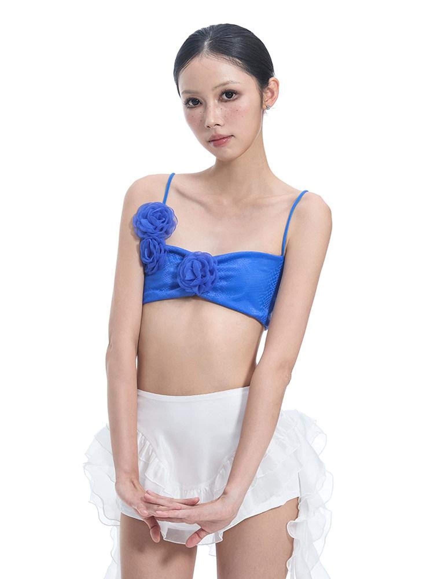 START THE ENGINE Blue 3d Floral Embellished Asymmetrical Strappy Women's Camisoles