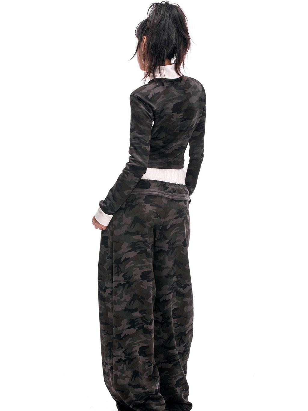 START THE ENGINE Camouflage Studded Zip Slim Fit Women's Cotton Cropped Jackets