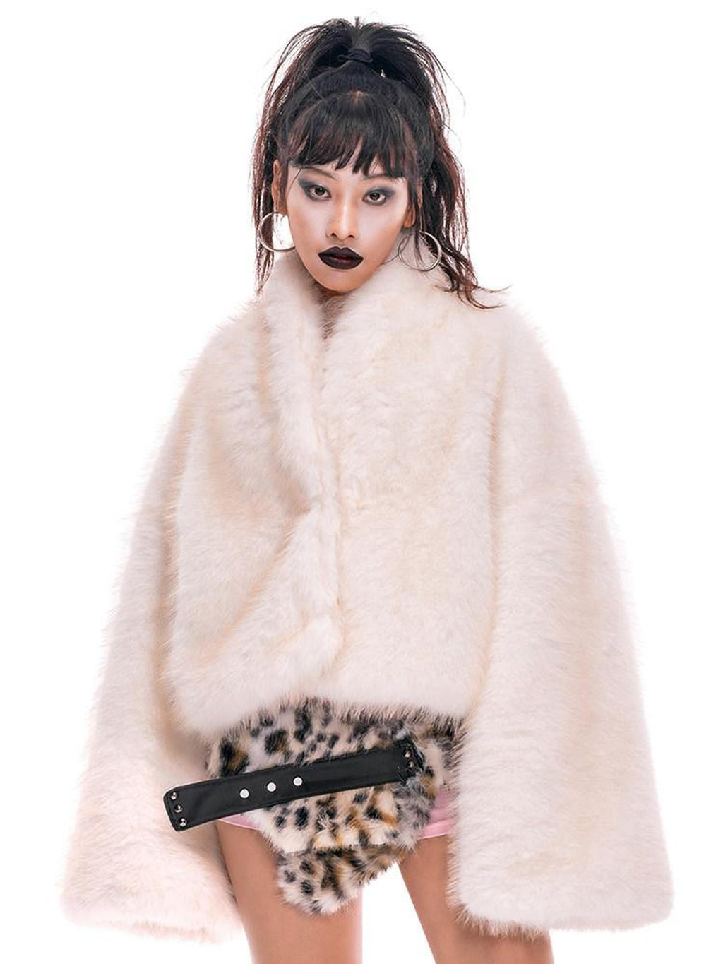 START THE ENGINE Cropped Stand Collar Integrated Leather Fur Street Women's Eco Faux Fur Coats