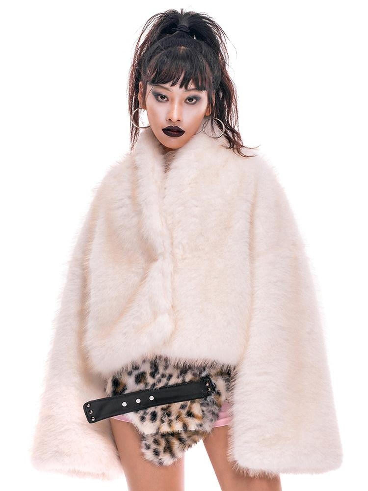 START THE ENGINE Cropped Stand Collar Integrated Leather Fur Street Women's Eco Faux Fur Coats