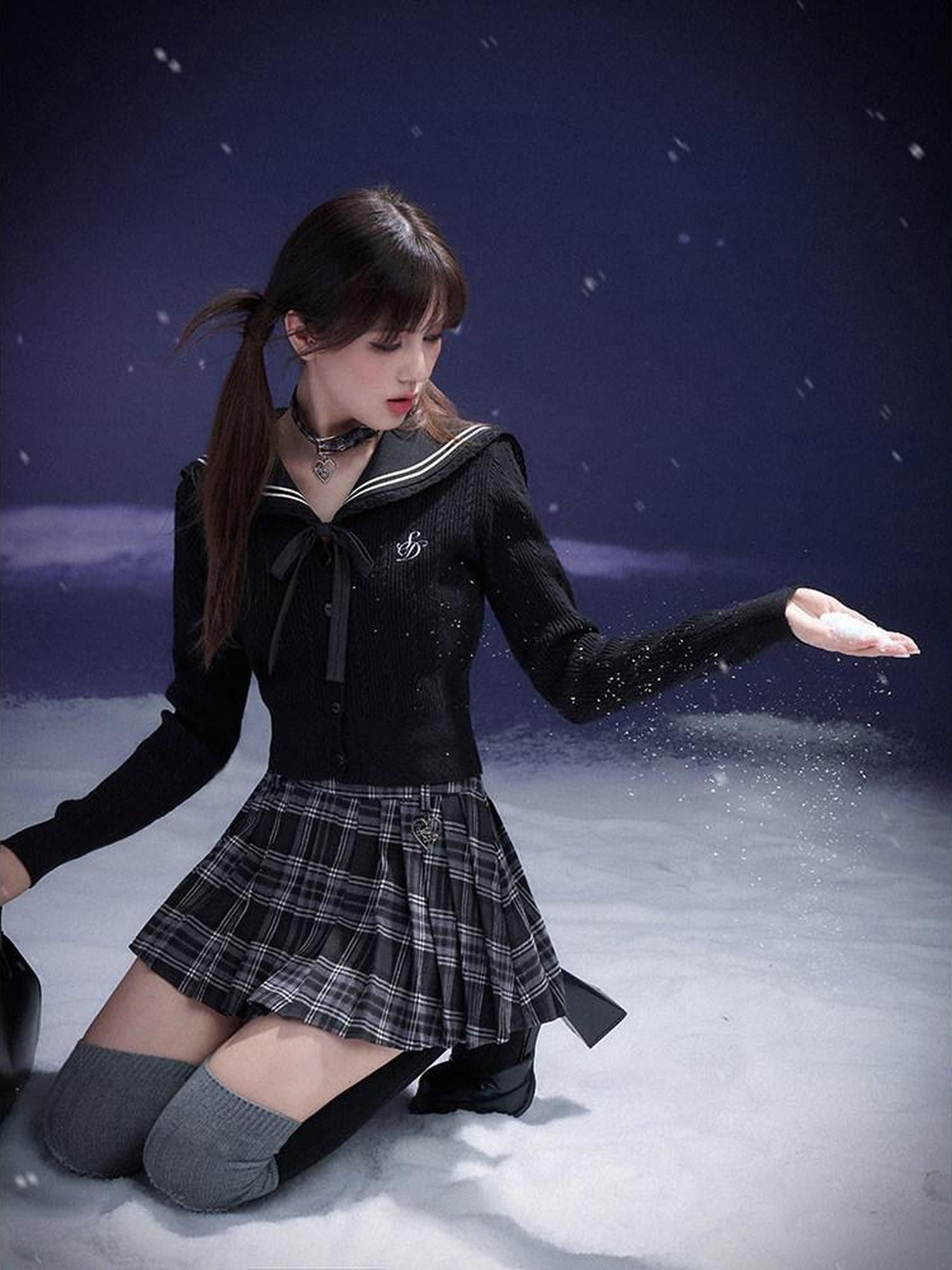 SagiDolls Black Grey Check 3d Embellished Women's Poly Viscose Blend Pleated Skirts