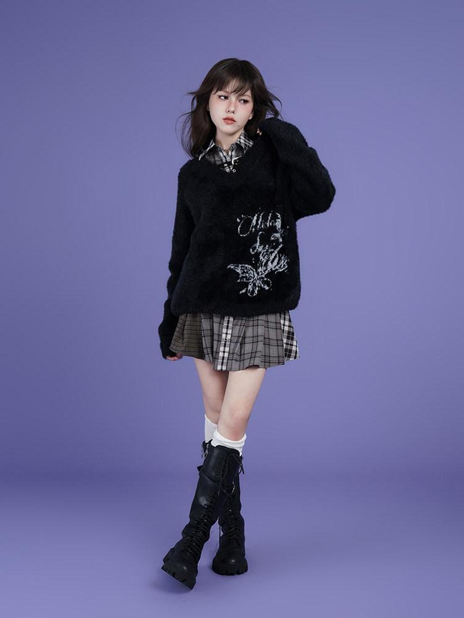 SagiDolls Black Jacquard V-neck Loose Chunky Knit Women's Polyester Nylon Blend Sweaters