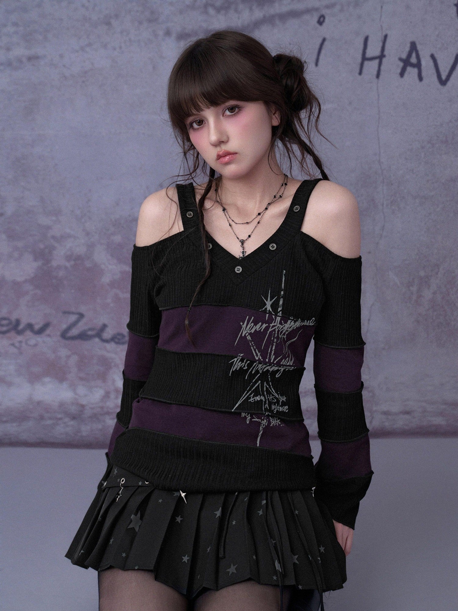 SagiDolls Black Purple Striped V-neck Bell Sleeve Women's Knit Off-shoulder T-shirts
