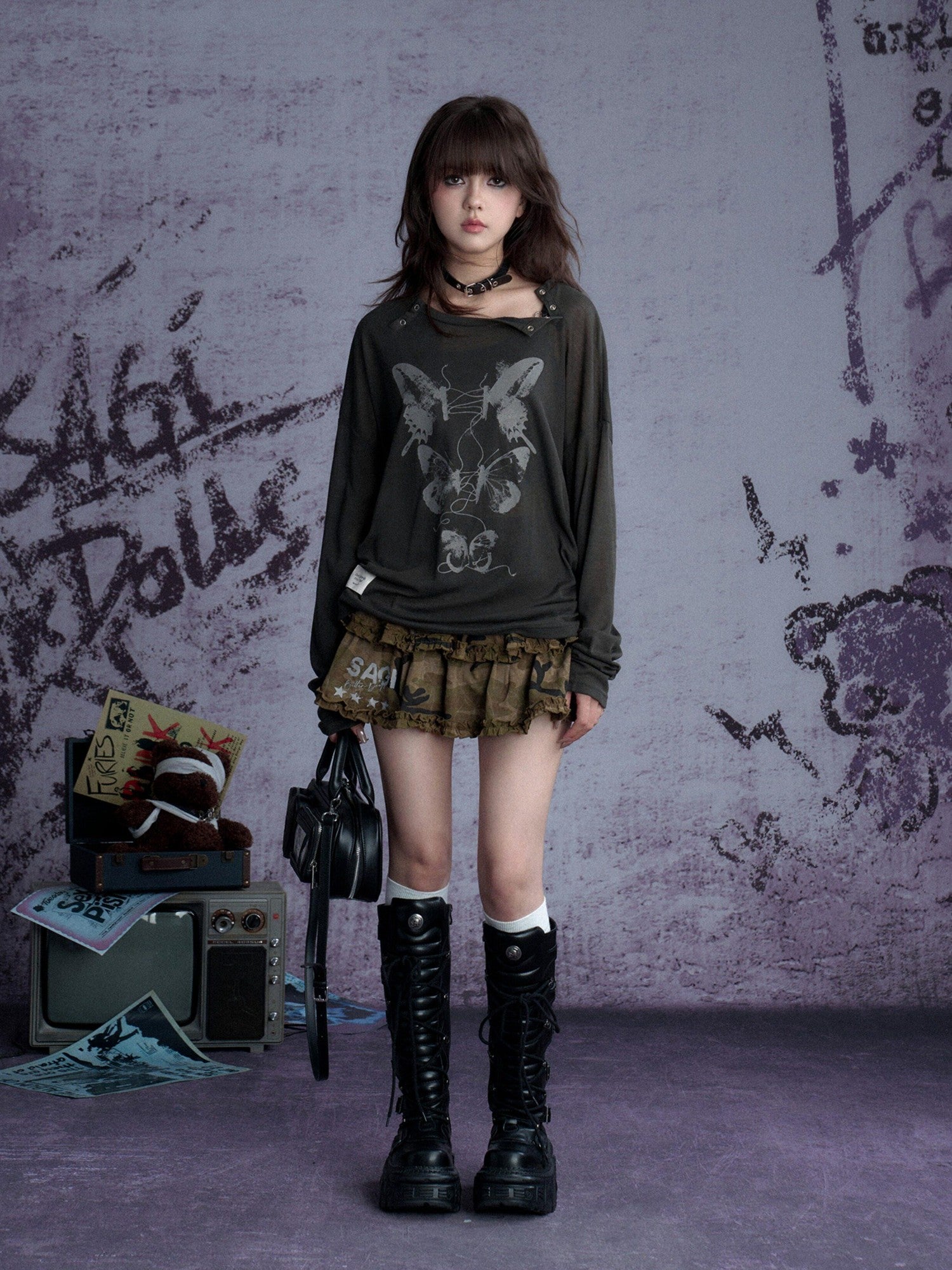 SagiDolls Carbon Gray Butterfly Print Knit Women's Poly Viscose Long Sleeve T-shirts