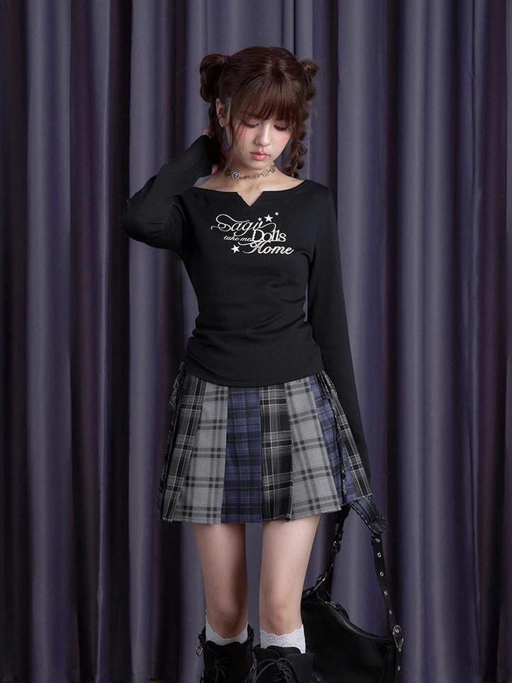 SagiDolls Dark Gothic Printed V-neck Slim Fit Women's Long Sleeve T-shirts