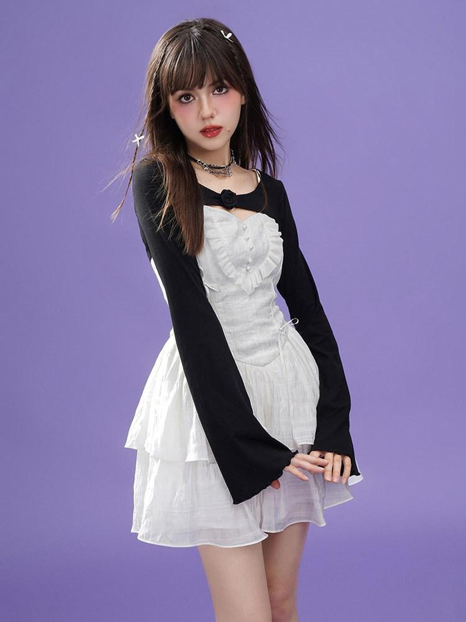 SagiDolls Dark Rose 3d Embellished Bell Sleeve Cropped Women's Short Sleeve T-shirts