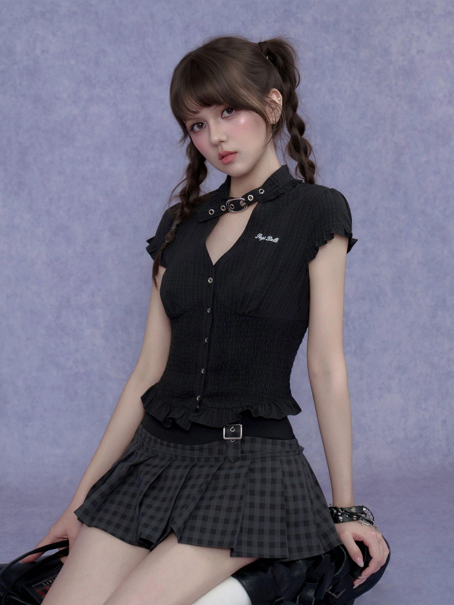 SagiDolls Dark Textured Ruffle V-neck Puff Sleeve Women's Polyester Chokers