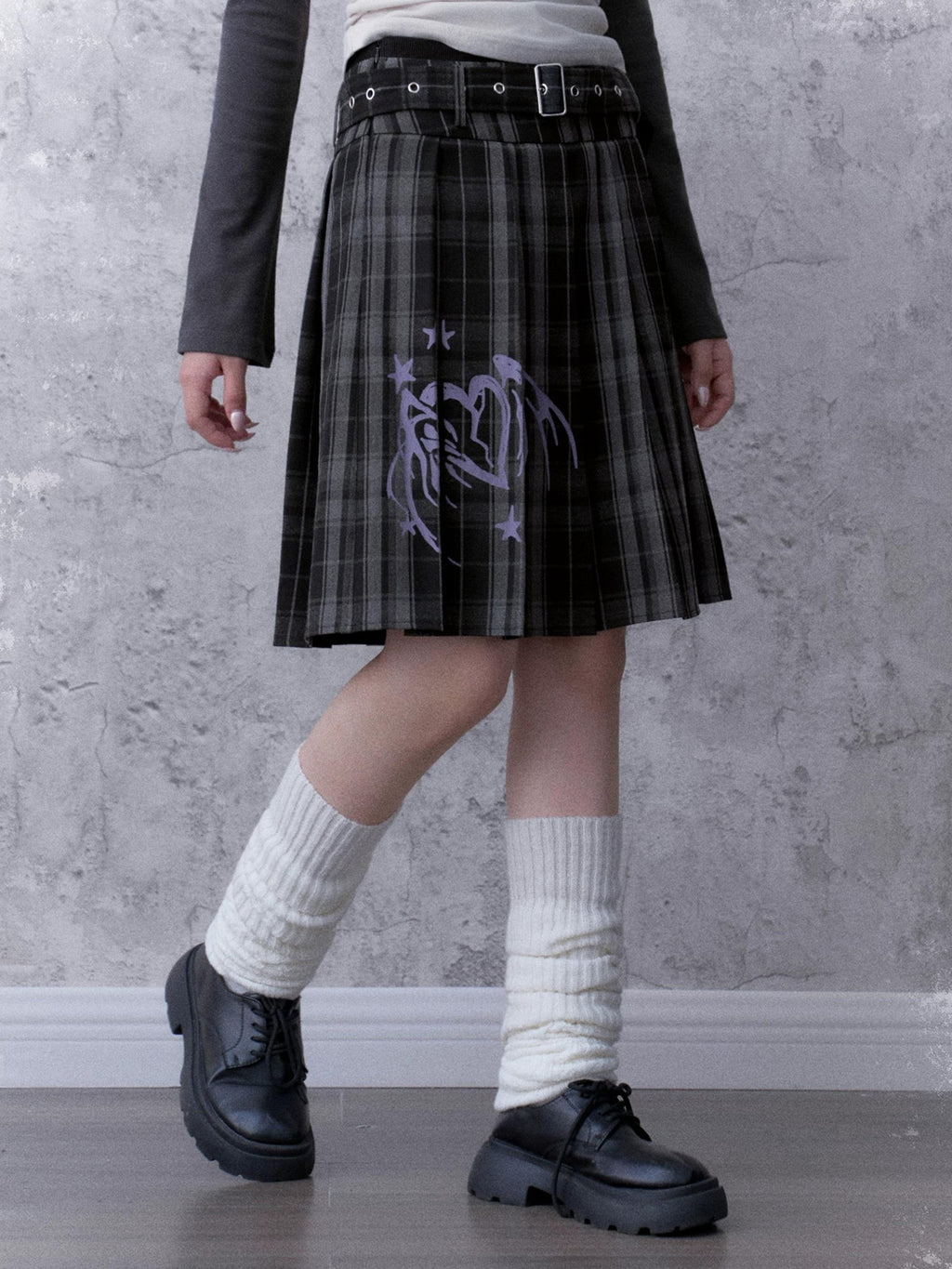 SagiDolls Grey Graffiti Print Mid Rise Straight Fit Polyester Women's Pleated Skirts