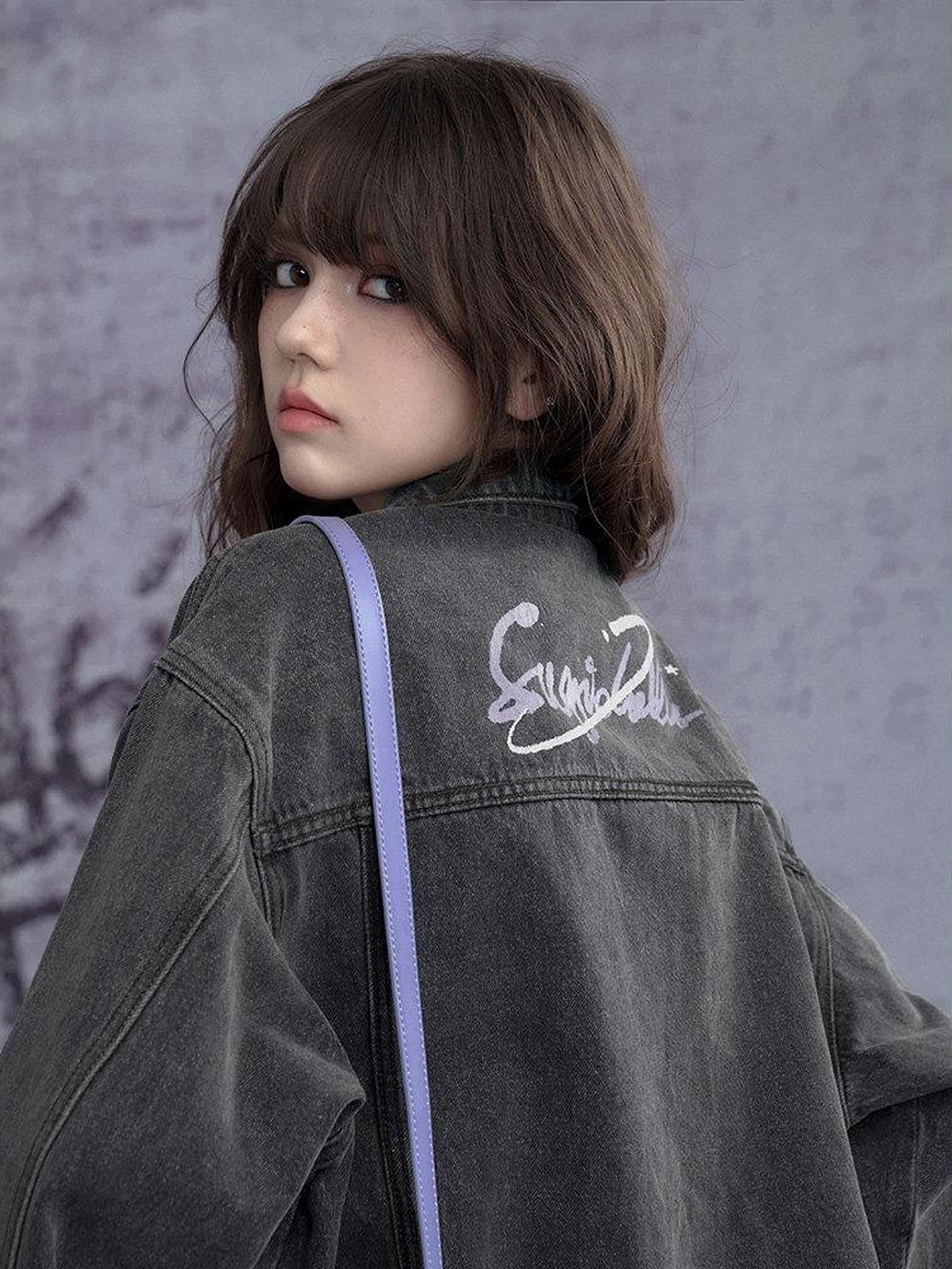 SagiDolls Hand Painted Graffiti Distressed Buttoned 3d Embellished Women's Denim Jackets