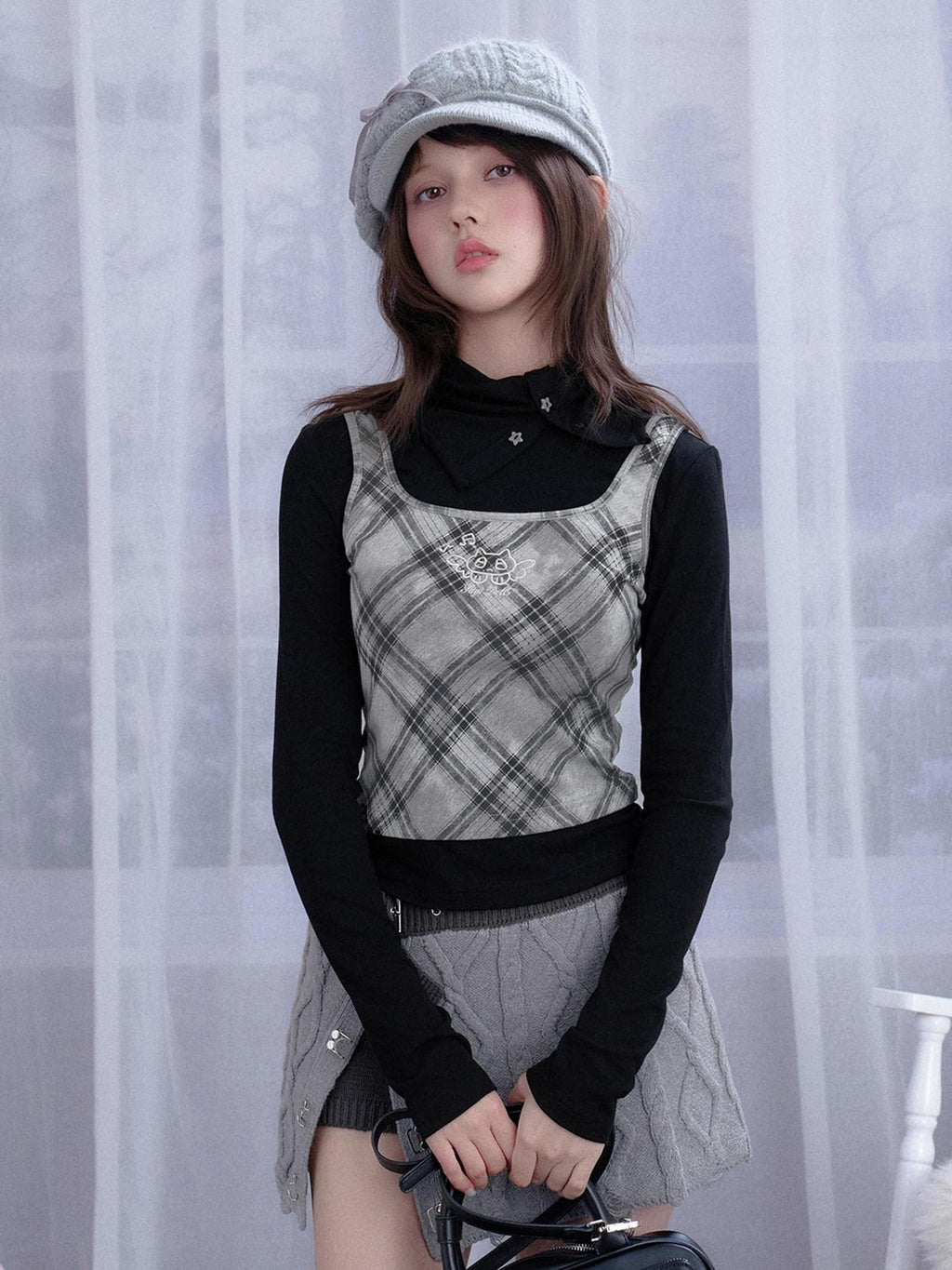 SagiDolls Retro Black White Check Embroidered Patchwork Women's Viscose Blend Long Sleeve T-shirts