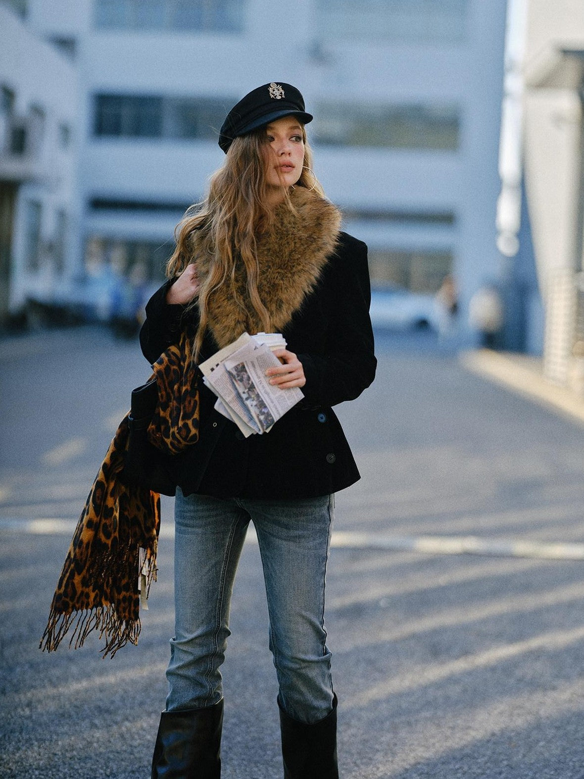 SereneEase Relaxed Large Fur Collar Belted Retro Slimming Women's Suede Puffer Jackets
