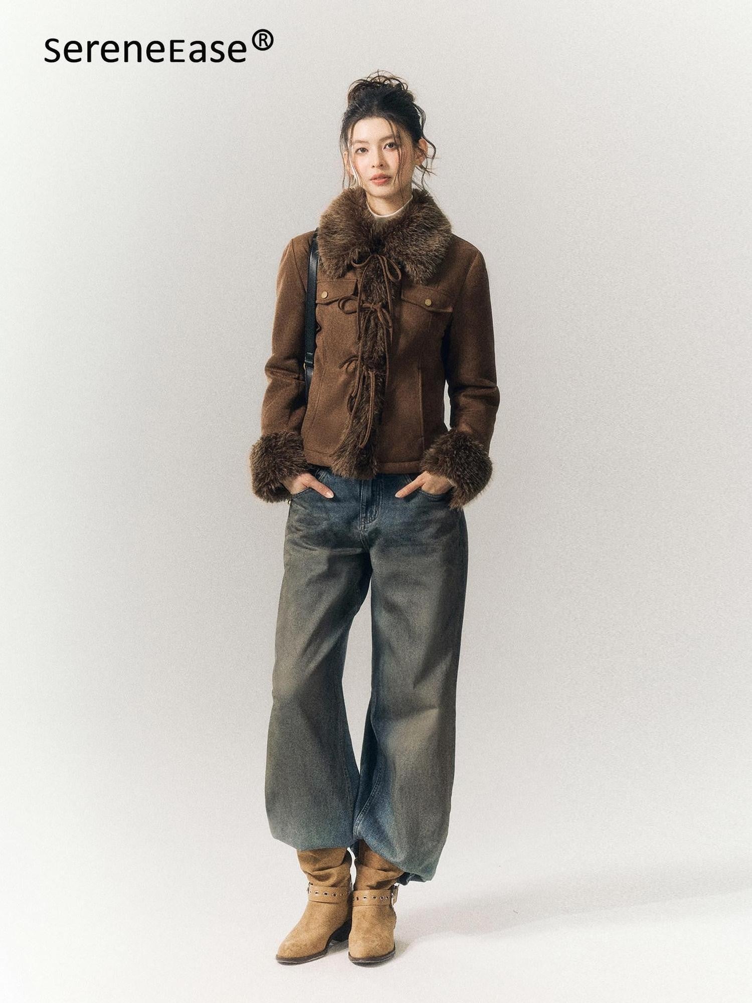 SereneEase Vintage Distressed Low Rise Women's Cotton Blend Denim Wide-leg Jeans