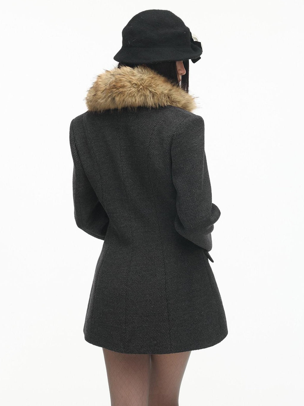 SereneEase Vintage Fur Collar Double Breasted Waist Cinched Short Women's Wool Coats