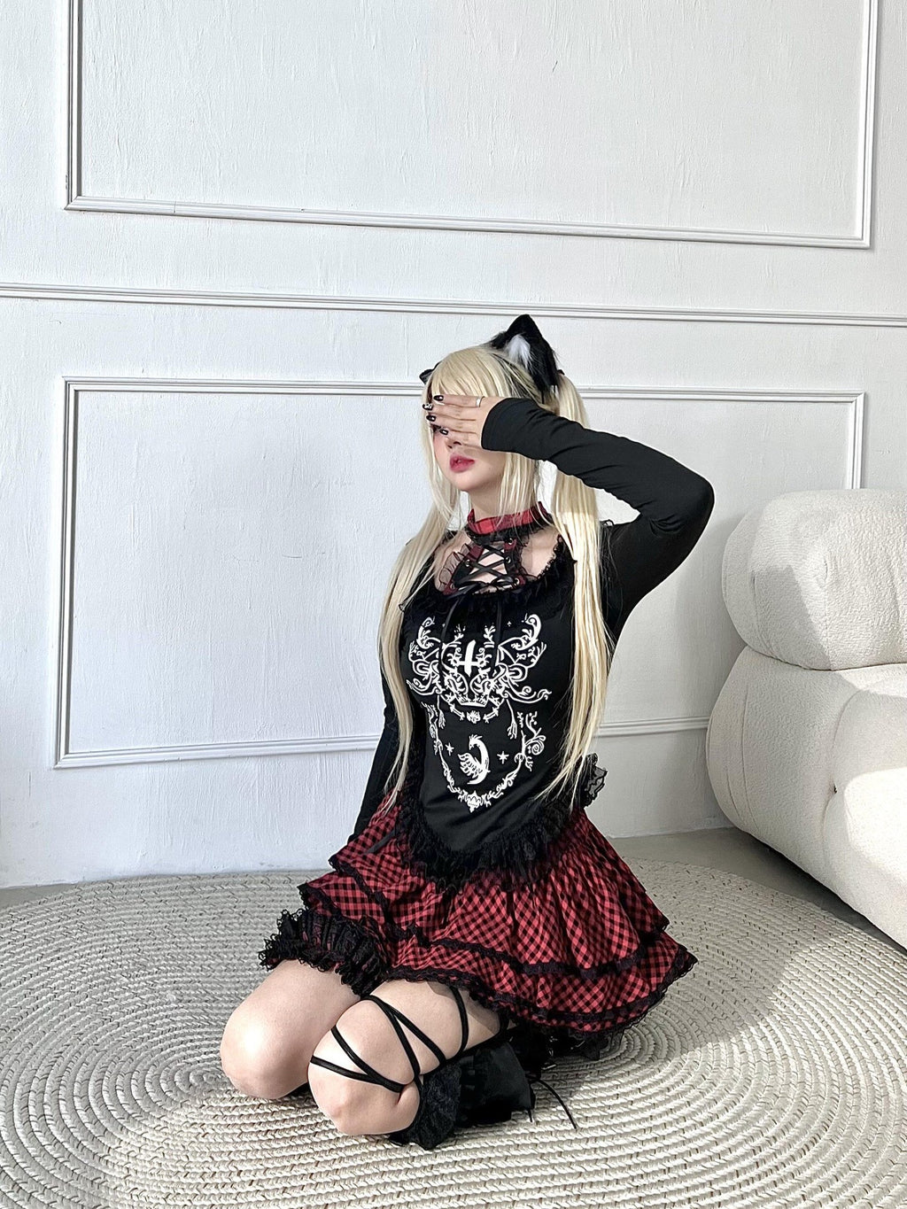 Sub Era Black Red Cat Print Tie Neck Elastic Lace Women's Polyester Slim T-shirts