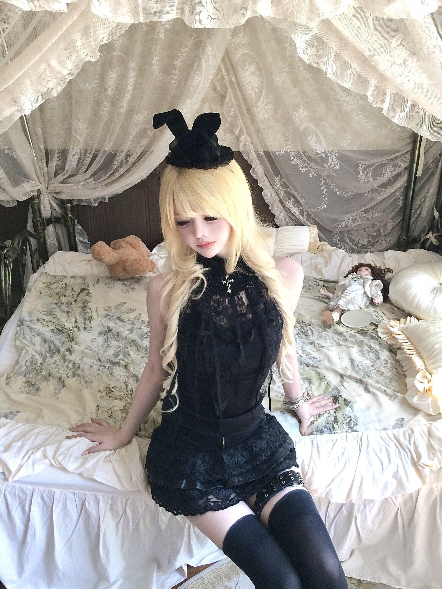 Sub Era Black Vintage Dark Halter Cutout Women's Lace Retro Short Matching Skirt Sets