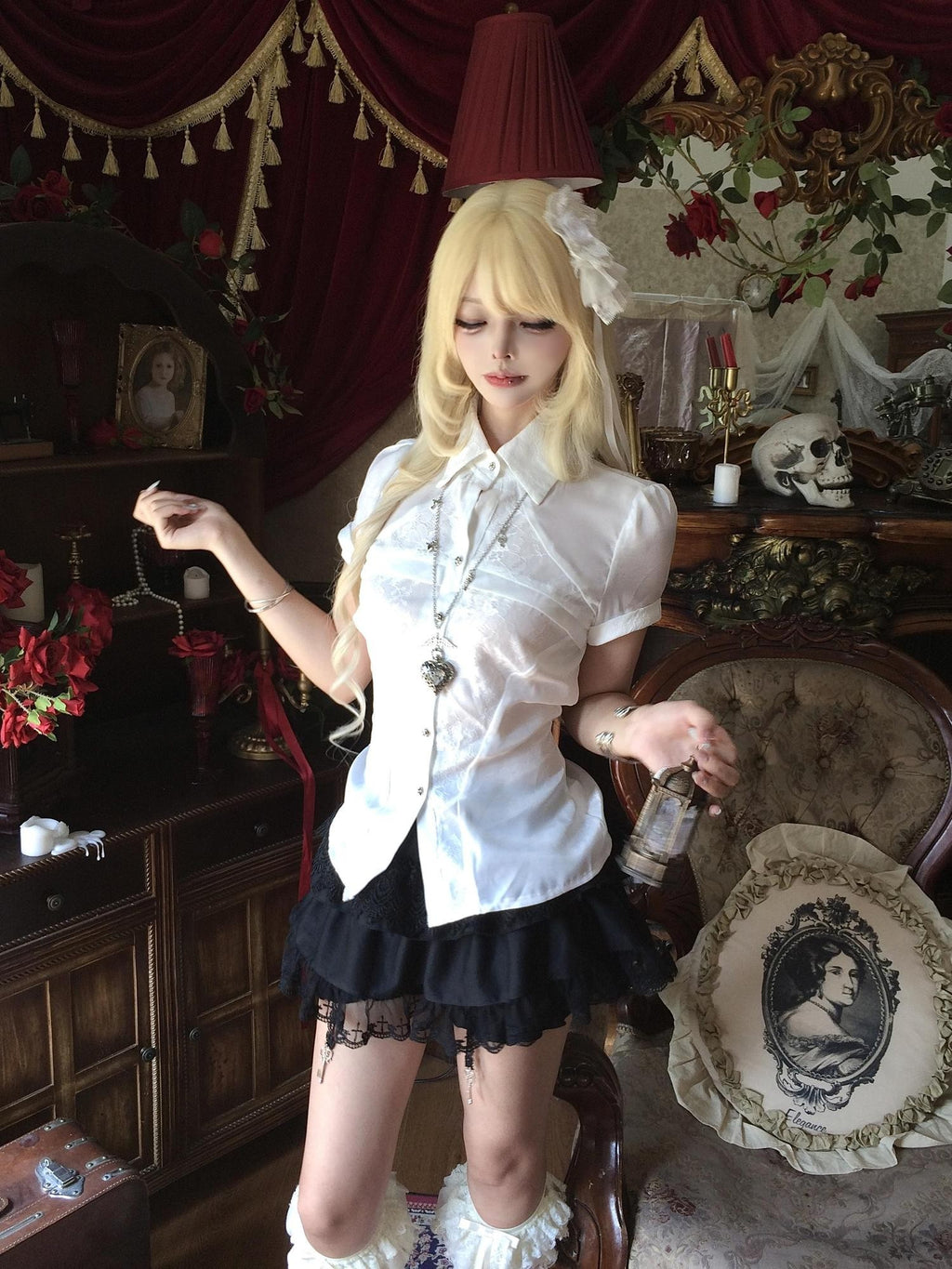 Sub Era Dark Lace Waist Cinched Short Sleeve Polyester Women's Blouses