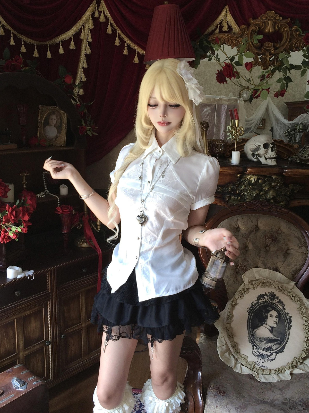Sub Era Dark Lace Waist Cinched Short Sleeve Polyester Women's Blouses