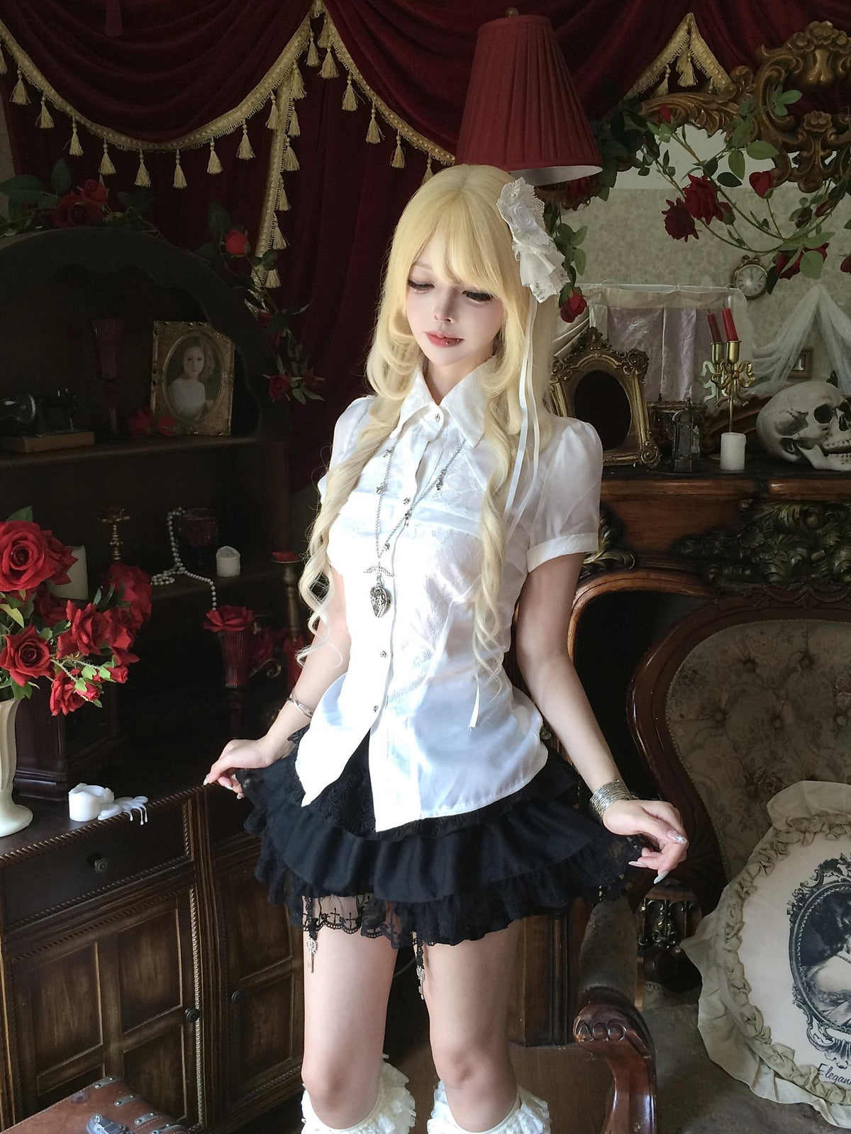 Sub Era Dark Lace Waist Cinched Short Sleeve Polyester Women's Blouses