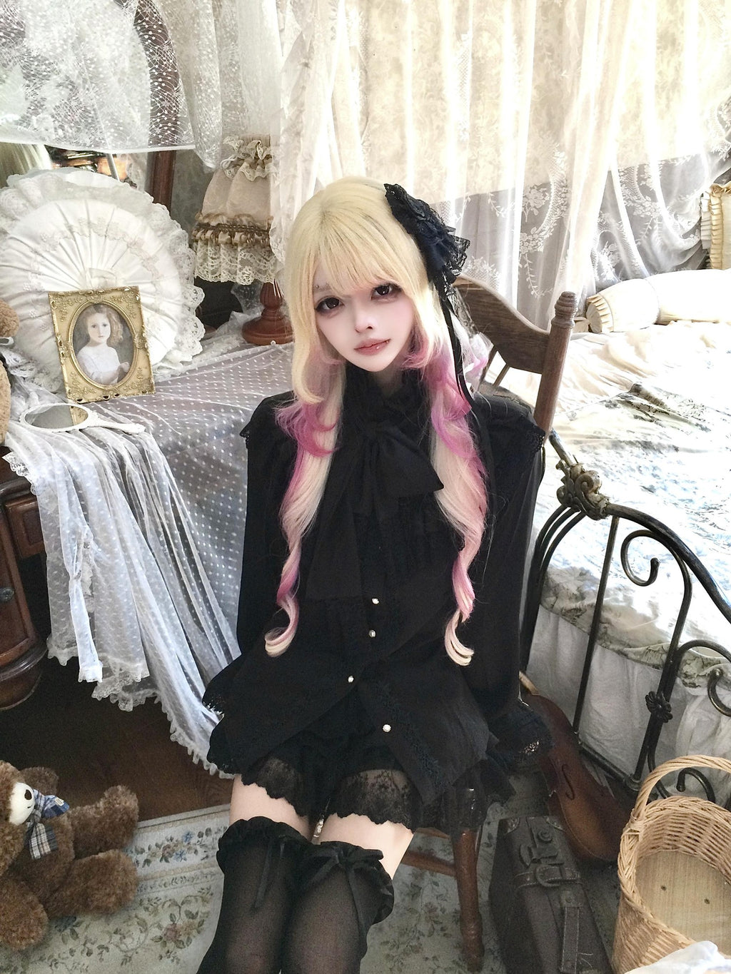 Sub Era Gothic Black Bow Ruffle Long Sleeve Women's Polyester Blouses