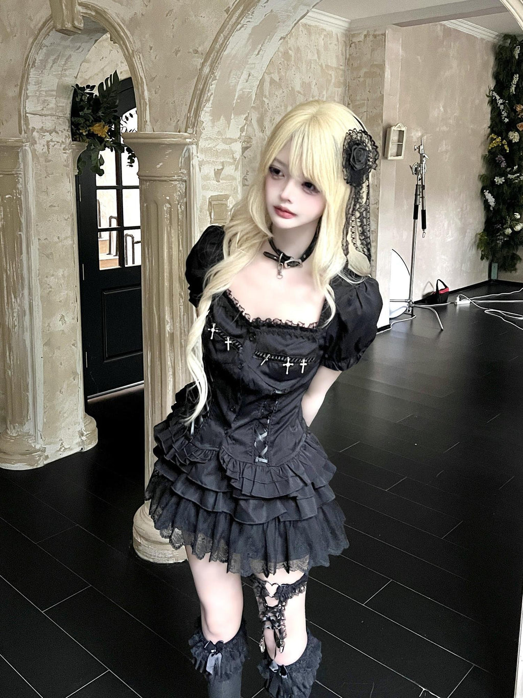Sub Era Gothic Cross Lace Puff Sleeve Cropped Waist Cinched Women's Lace Shirts