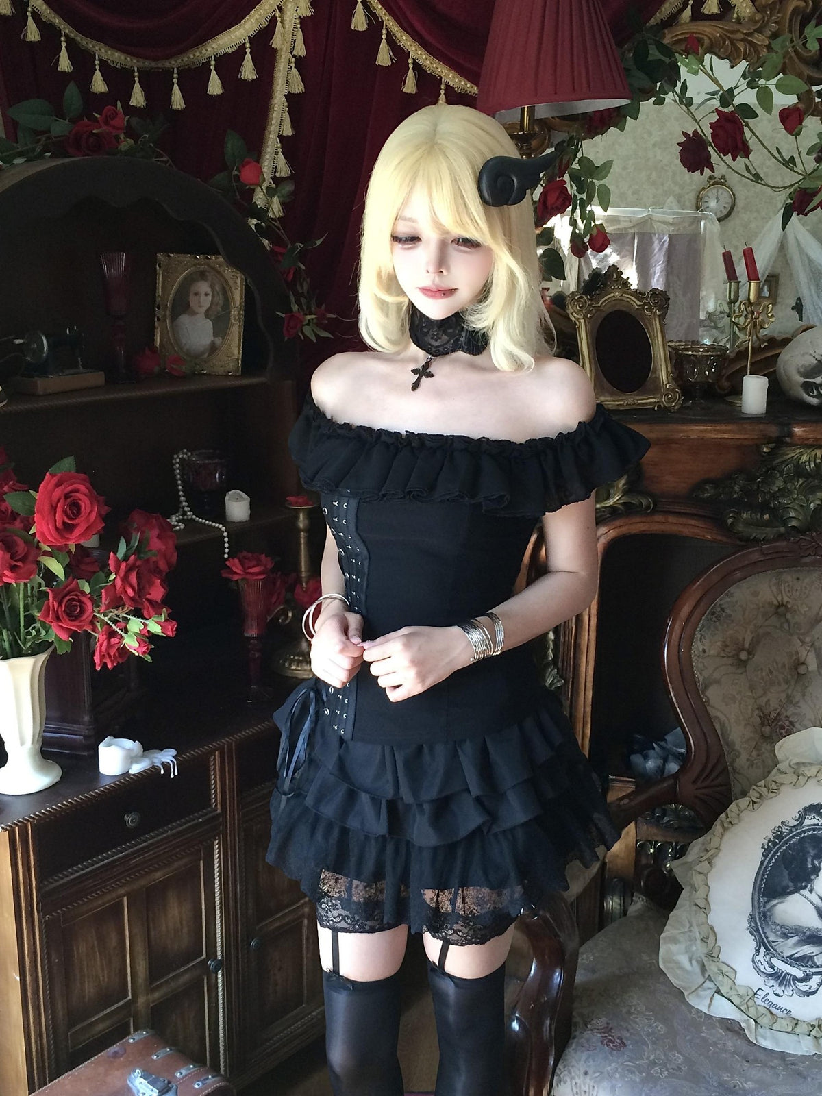 Sub Era Gothic Lace Square Neck Lace Up Open Back Women's Polyester Tank Tops