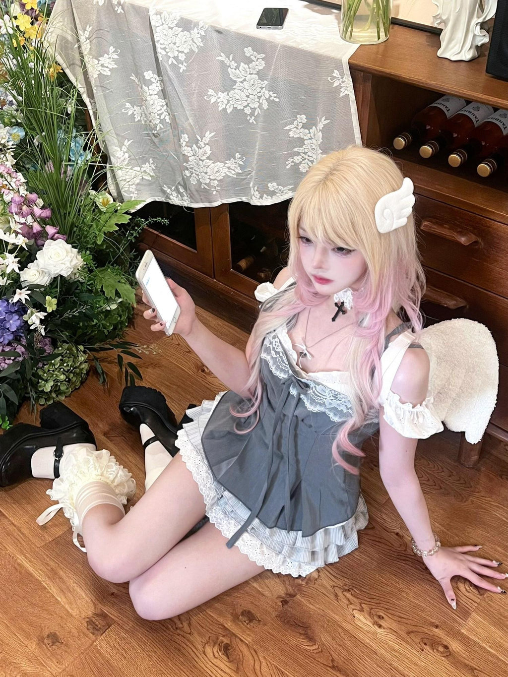 Sub Era Lace Splice Bow Tie V-neck Waist Cinch Women's Lace Camisoles