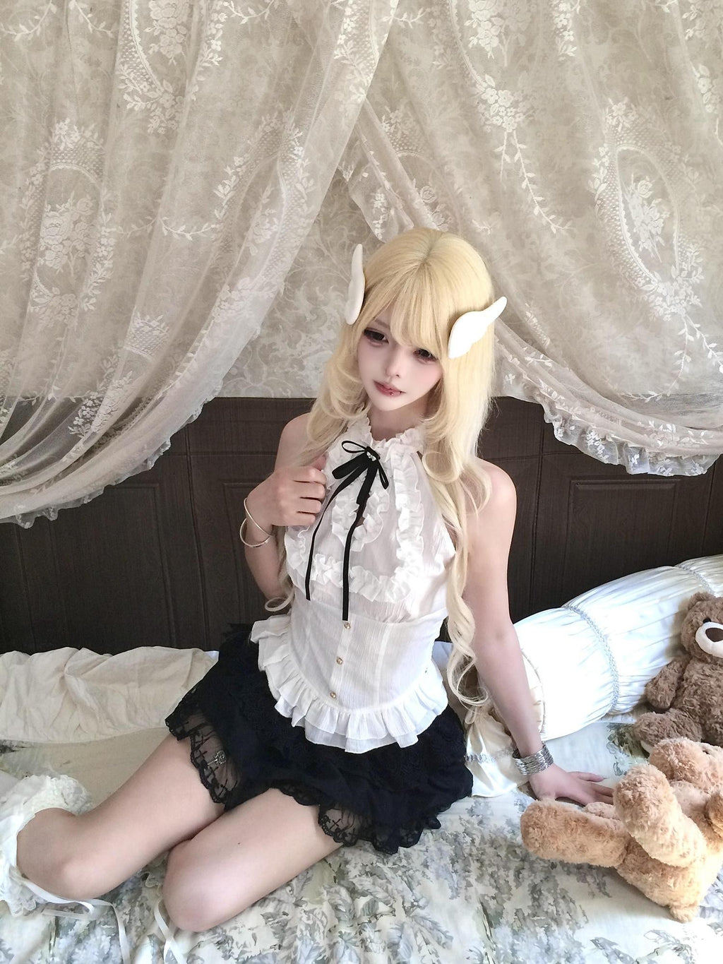 Sub Era White Lace Patchwork Bow Ruffle Halter Women's Polyester Tank Tops