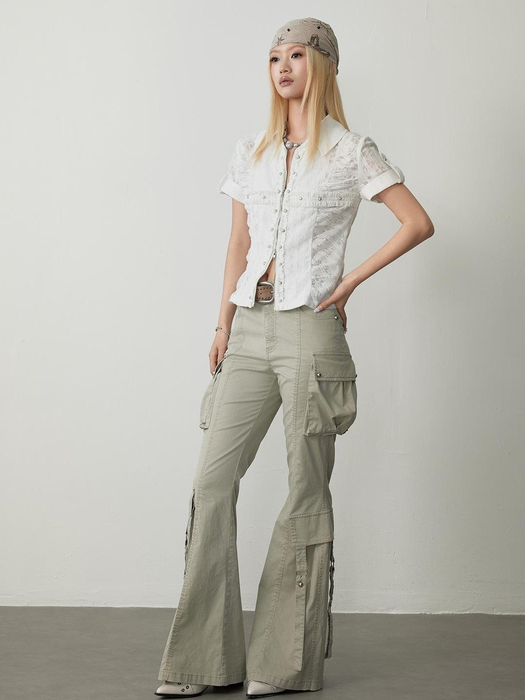 TOOOLAZY Apricot Pocket Button Natural Waist Women's Stretch Cotton Flare Pants