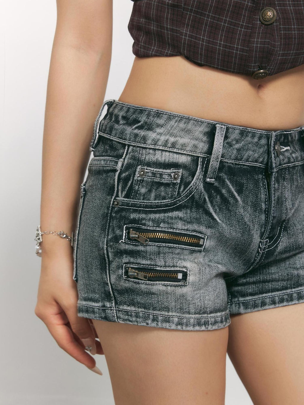 TOOOLAZY Ash Gray Vintage Washed Zipper Slim Women's Cotton Blend Denim Shorts