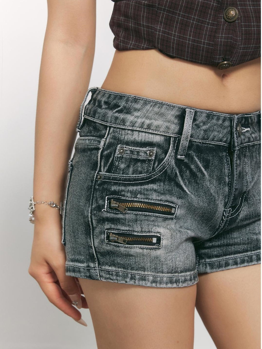 TOOOLAZY Ash Gray Vintage Washed Zipper Slim Women's Cotton Blend Denim Shorts