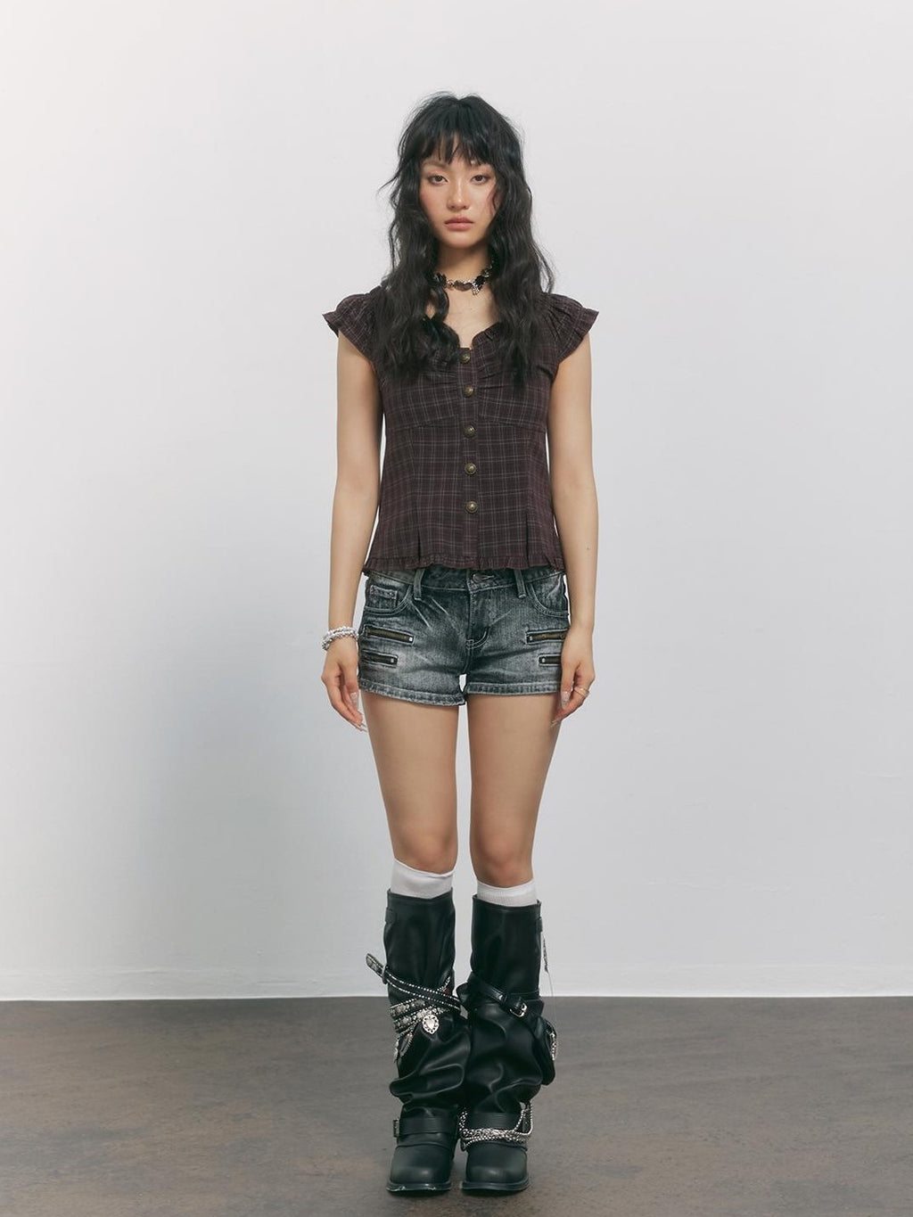 TOOOLAZY Ash Gray Vintage Washed Zipper Slim Women's Cotton Blend Denim Shorts