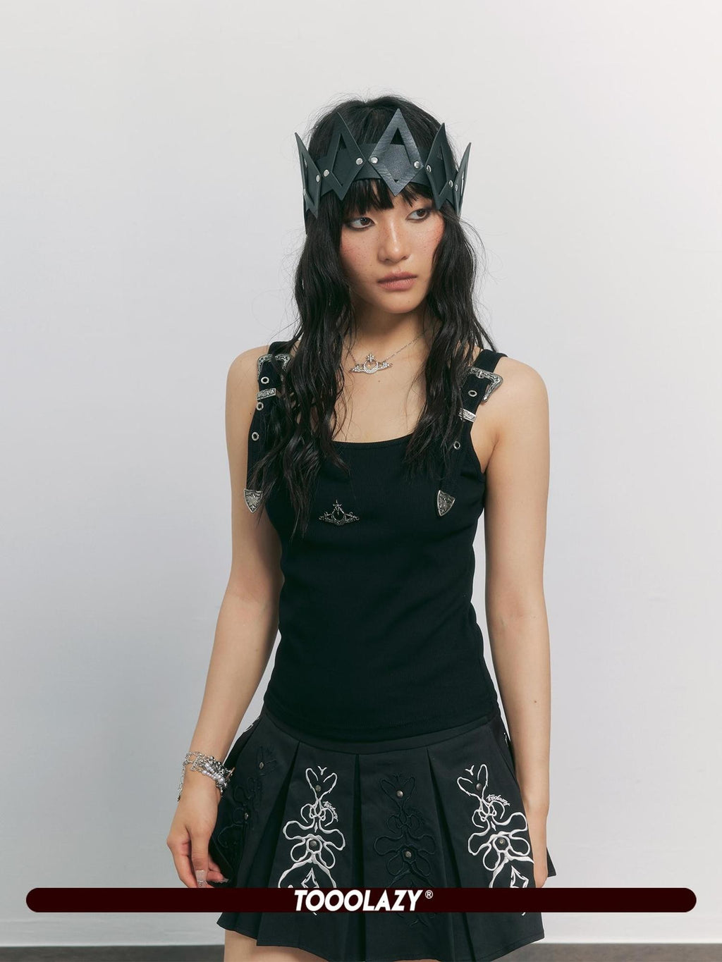 TOOOLAZY Black Street Punk Cinched Waist U Neck Women's Cotton Polyester Tank Tops