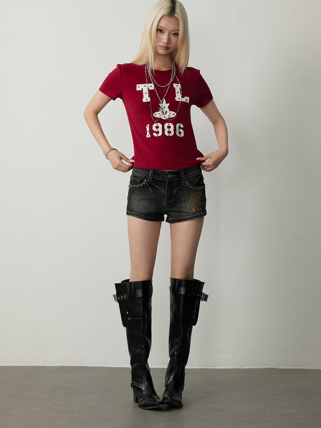 TOOOLAZY Black Studded Slim Sexy Natural Waist Button Fly Women's Cotton Denim Shorts