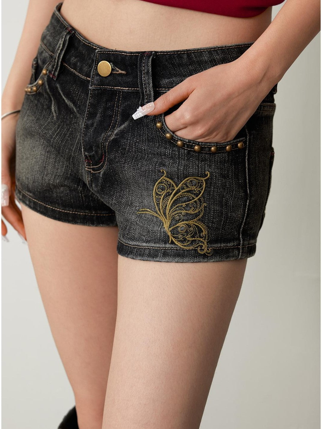 TOOOLAZY Black Studded Slim Sexy Natural Waist Button Fly Women's Cotton Denim Shorts