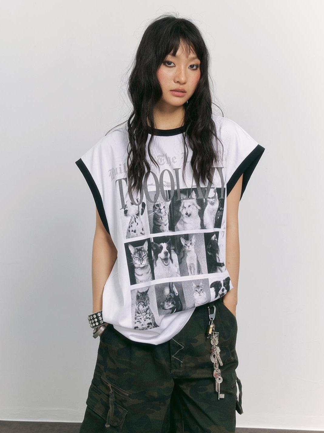 TOOOLAZY Black White Cat Dog Letter Print Retro Round Neck Women's Cotton Tank Tops