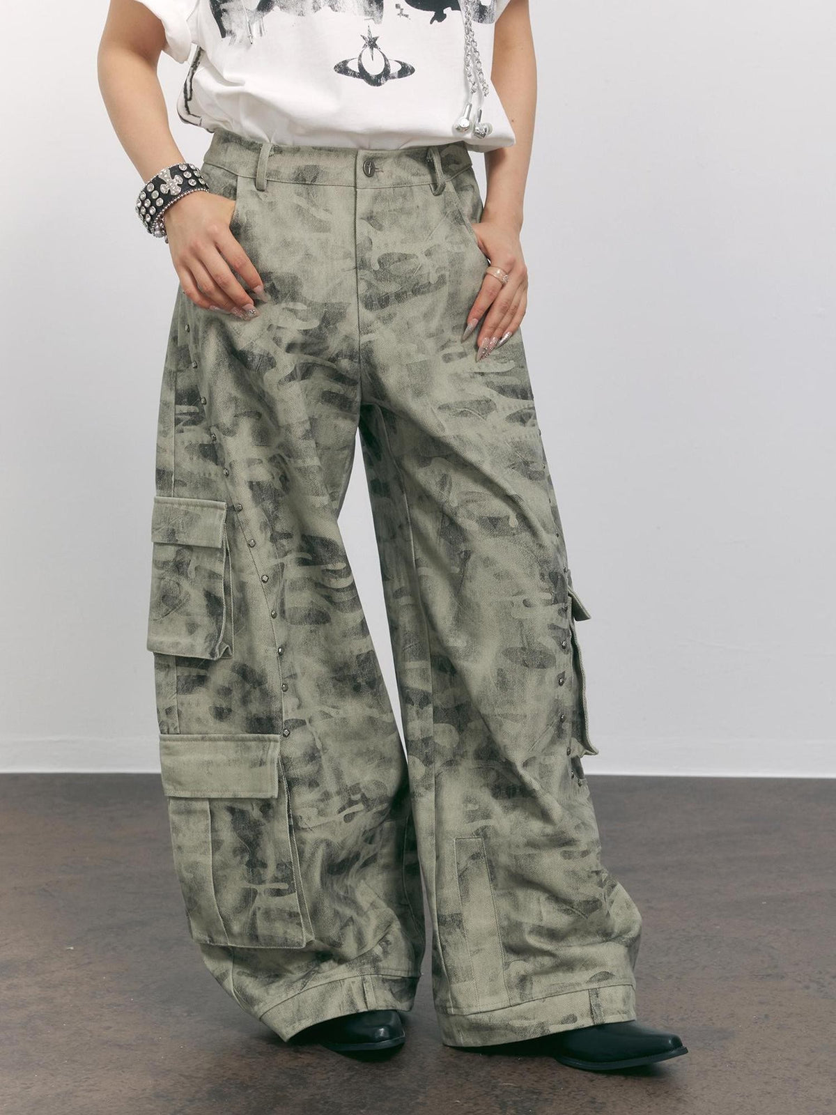 TOOOLAZY Camouflage Knife Cut Multi Pocket Women's Cotton Cargo Pants