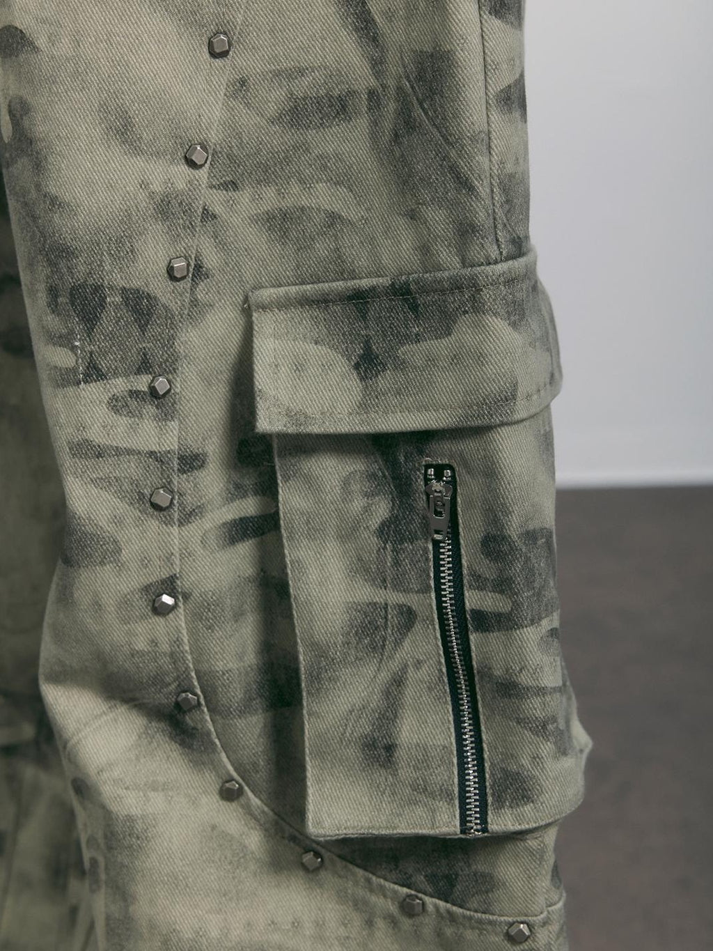 TOOOLAZY Camouflage Knife Cut Multi Pocket Women's Cotton Cargo Pants