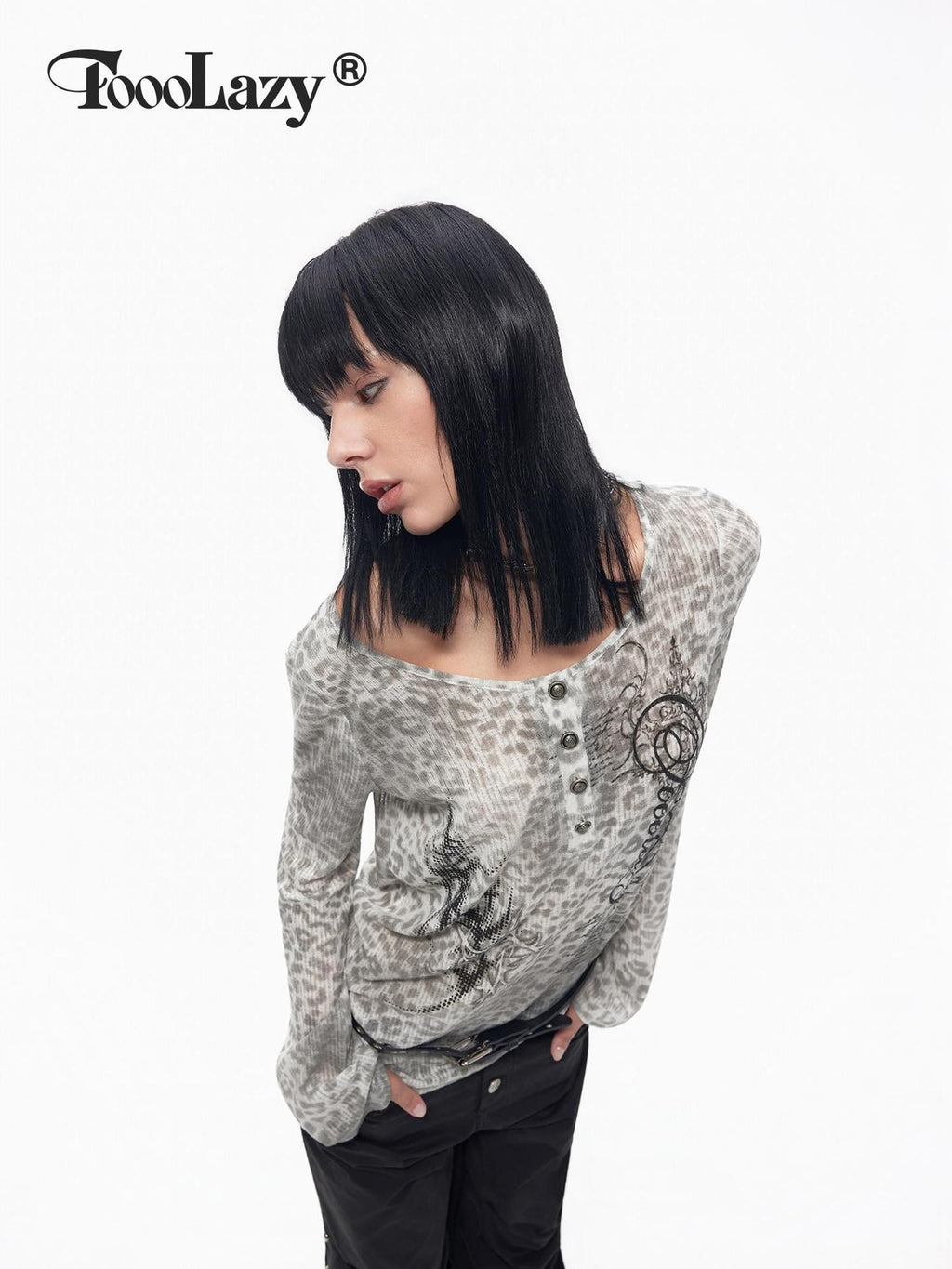 TOOOLAZY Leopard Letter Print Button Slim Fit Women's Long Sleeve T-shirts