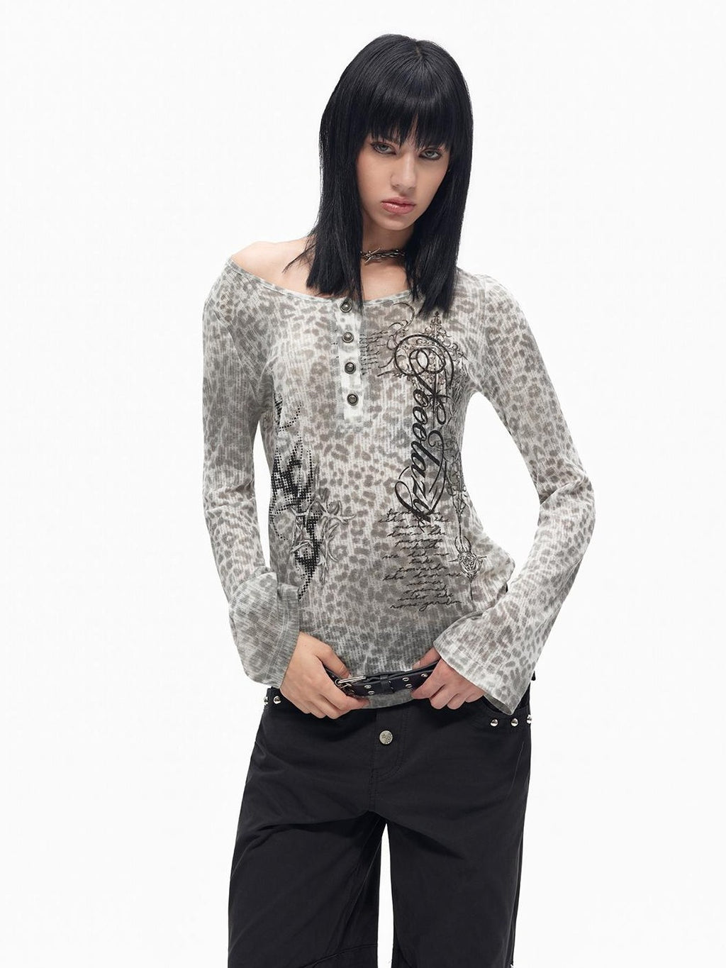 TOOOLAZY Leopard Letter Print Button Slim Fit Women's Long Sleeve T-shirts