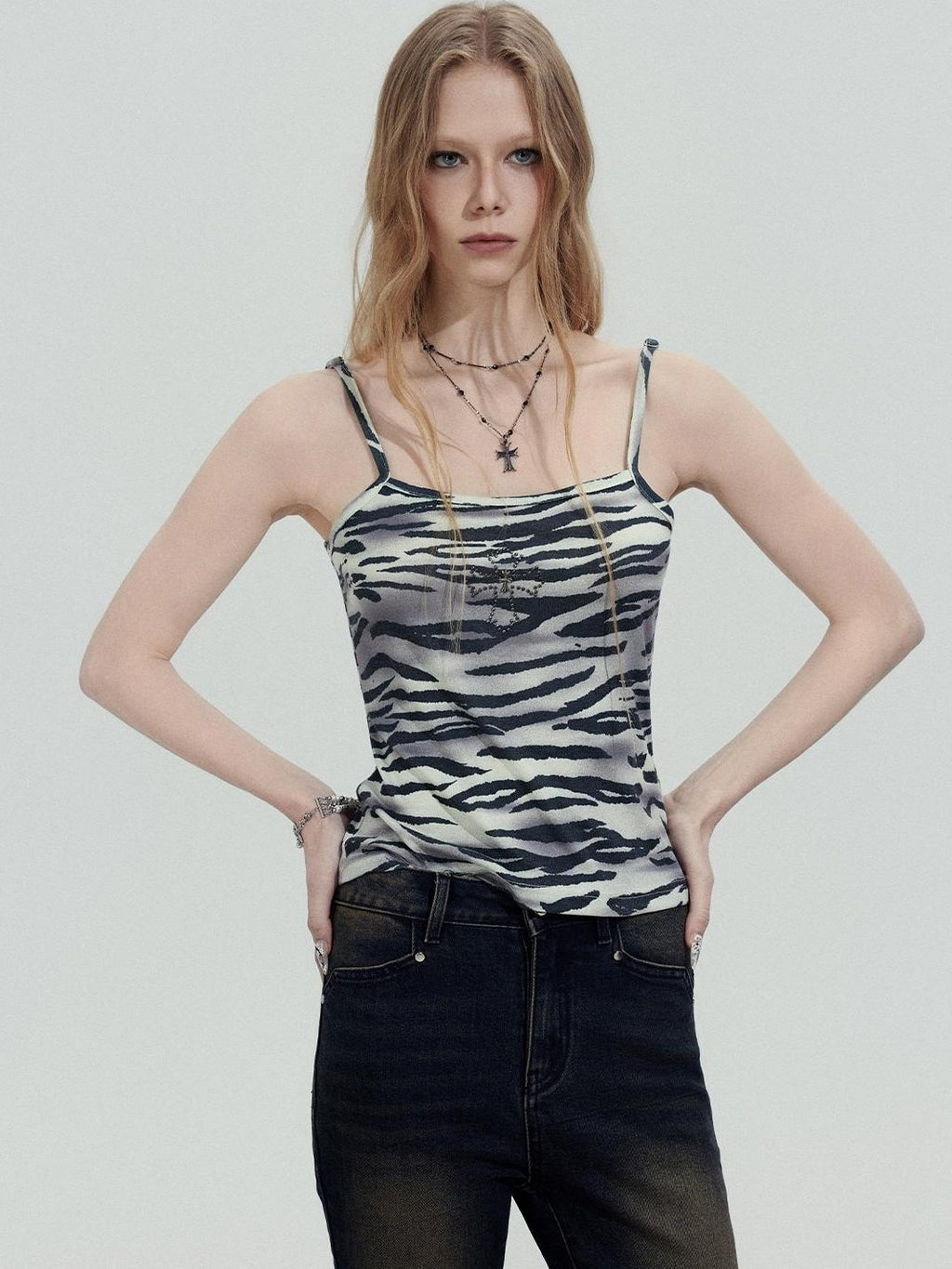 TOOOLAZY Leopard Print Rhinestone Slim Fit Women's Polyester Camisoles