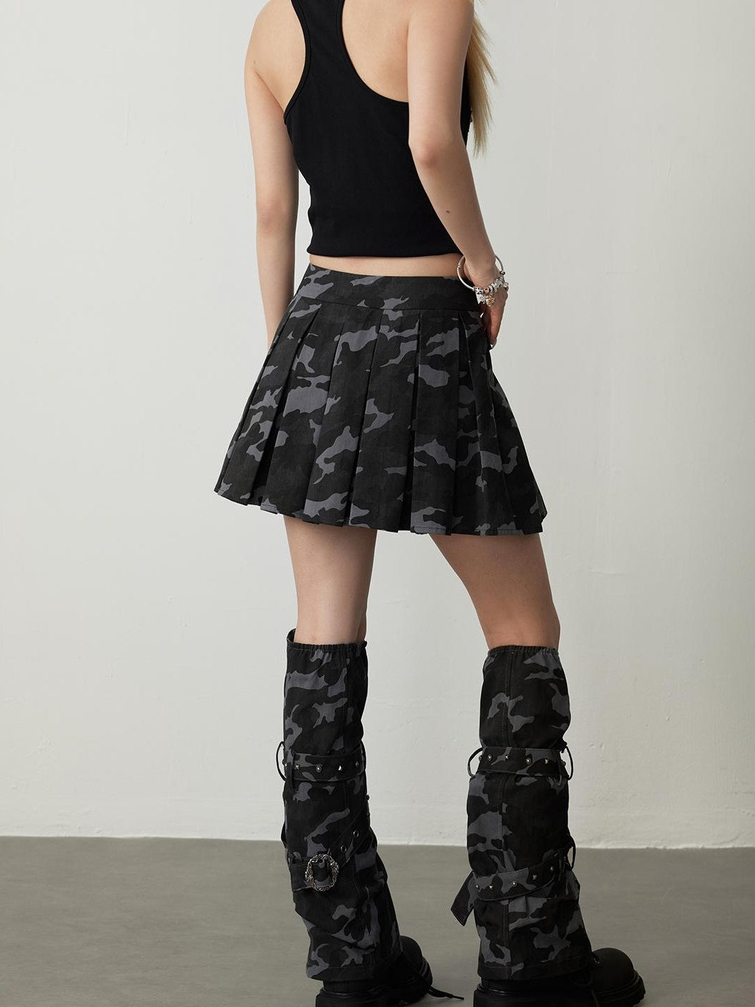 TOOOLAZY Vintage Camo Pleated Zipper Mid Rise A Line Women's Cotton Mini Skirts