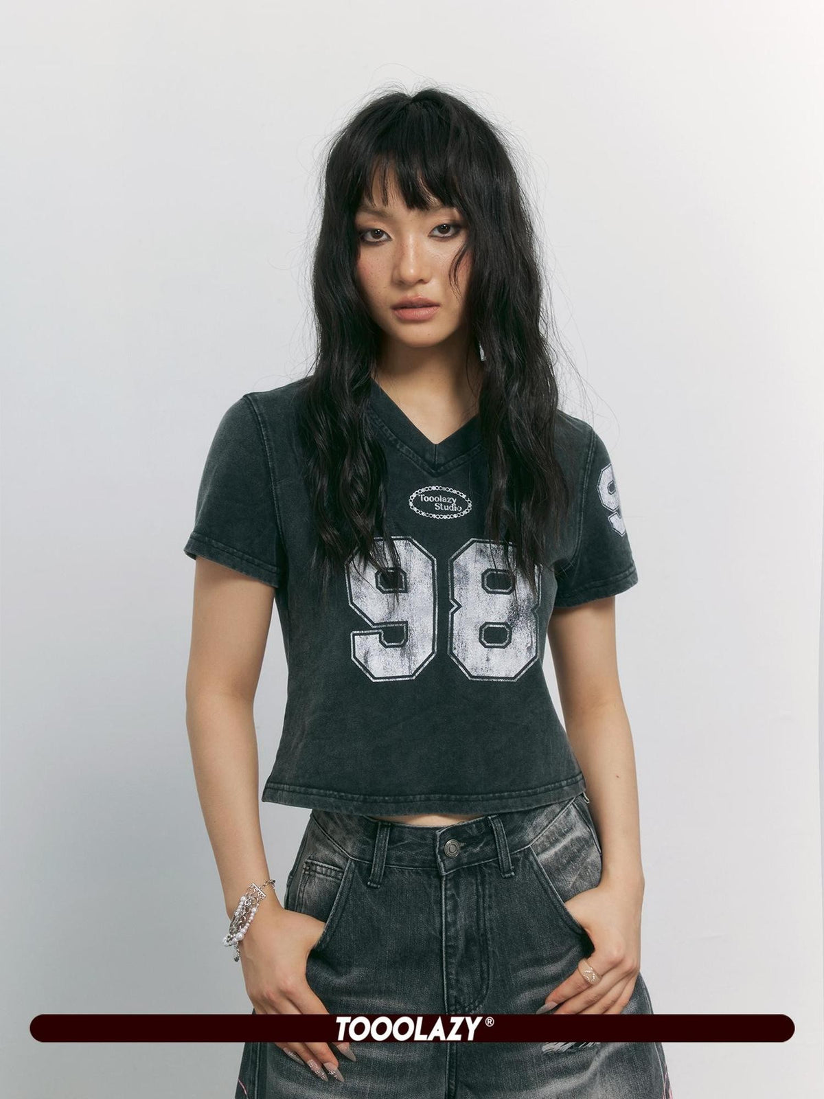 TOOOLAZY Vintage Distressed Number Print V-neck Short Sleeve Women's Cotton Crop Tops