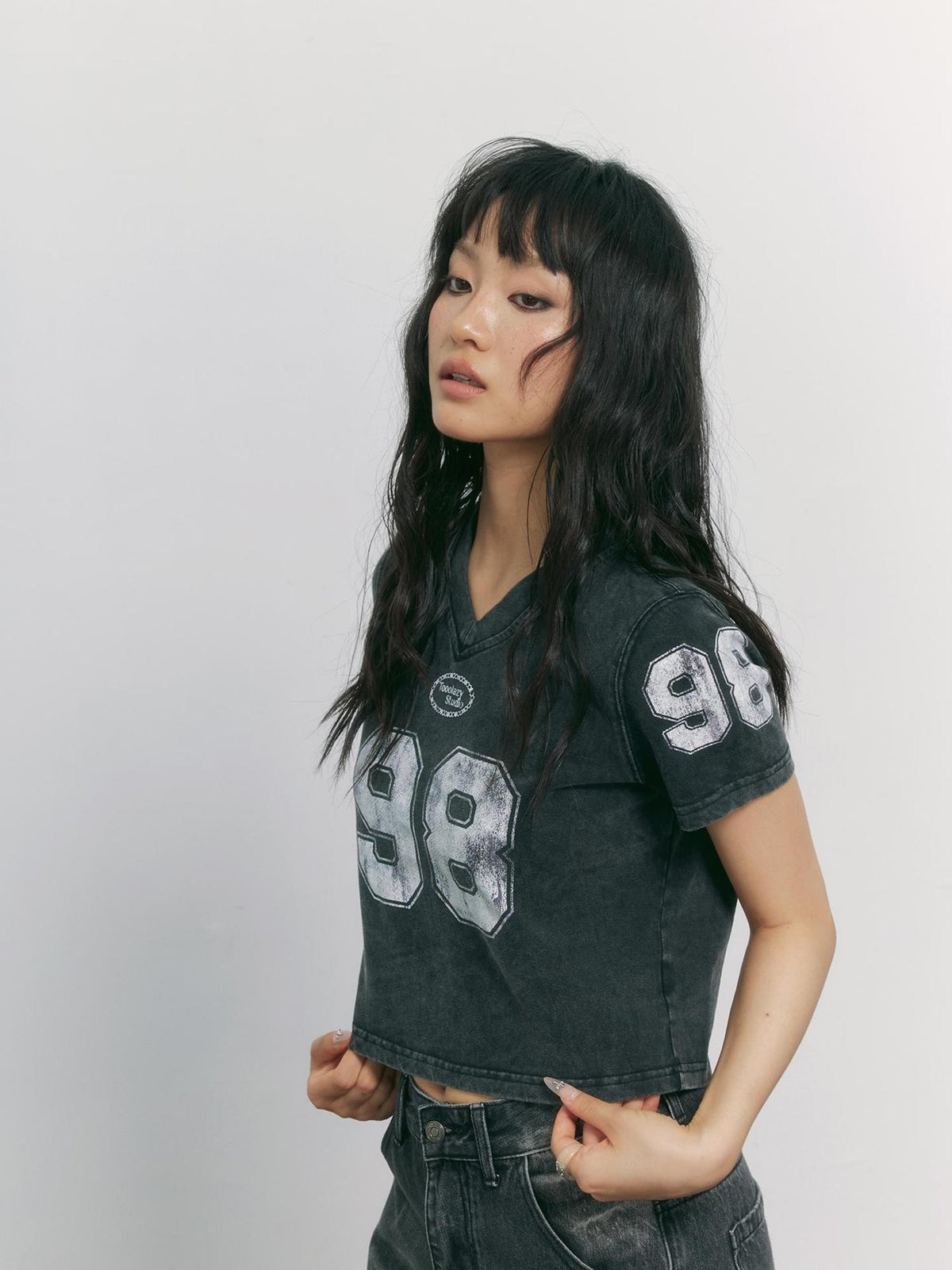 TOOOLAZY Vintage Distressed Number Print V-neck Short Sleeve Women's Cotton Crop Tops