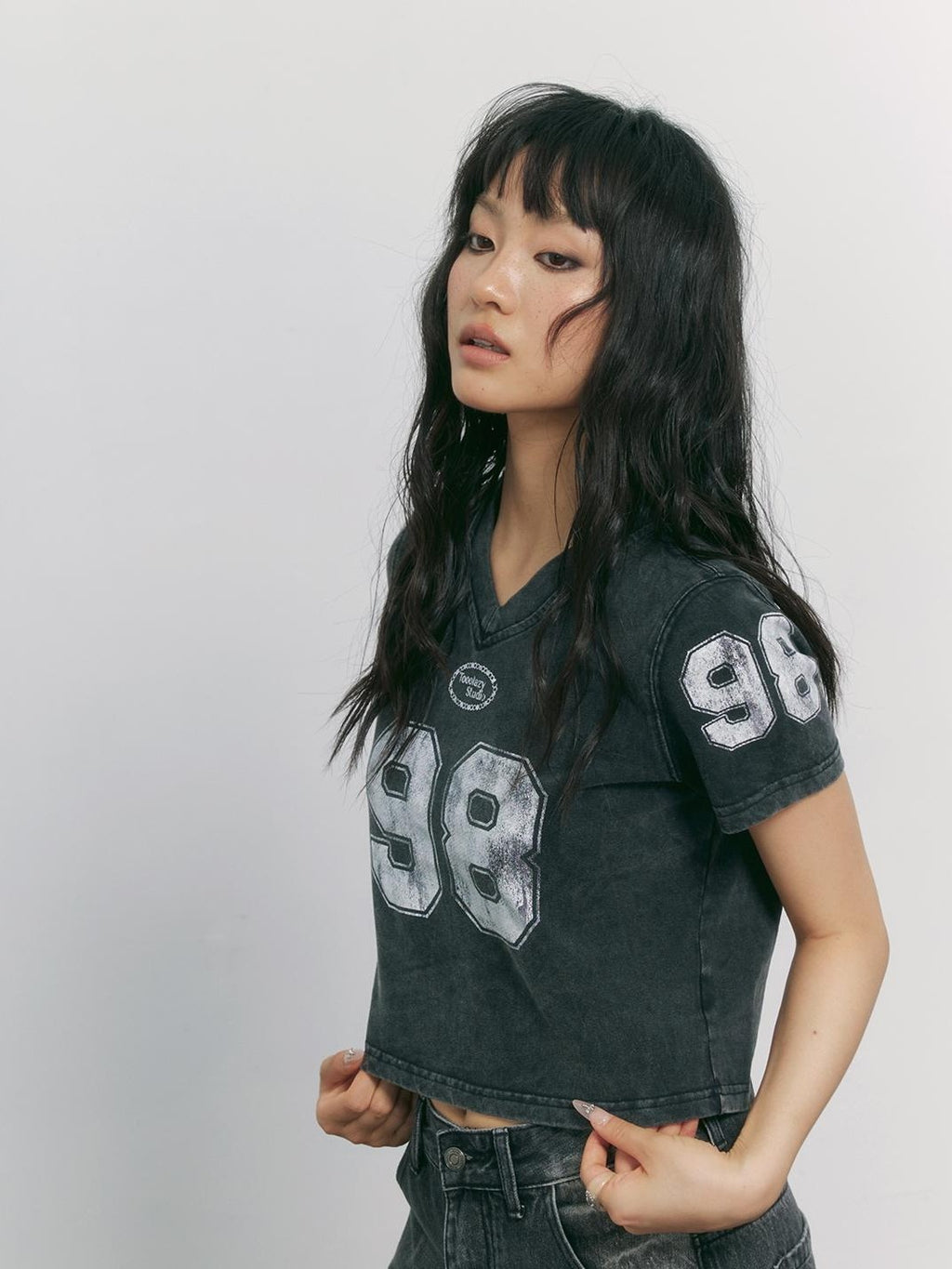 TOOOLAZY Vintage Distressed Number Print V-neck Short Sleeve Women's Cotton Crop Tops